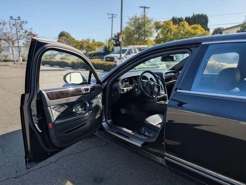 Used 2011 Bentley Flying Spur Flying Spur Speed image 21