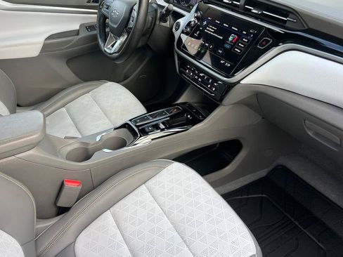 Used 2023 Chevrolet Bolt EUV Premier w/ Sun & Sound Package image 15