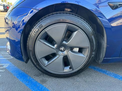 Used 2023 Tesla Model 3 Standard Range RWD image 4