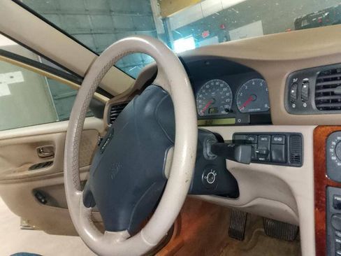 Used 1999 Volvo S70 AWD image 36