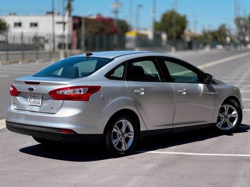 Used 2014 Ford Focus SE FWD image 16