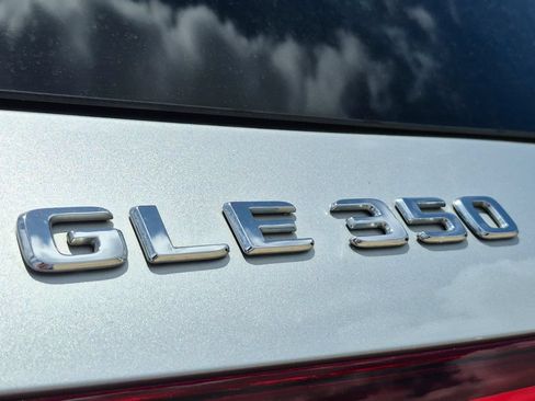 Used 2021 Mercedes-Benz GLE 350 4MATIC w/ Premium Package image 13