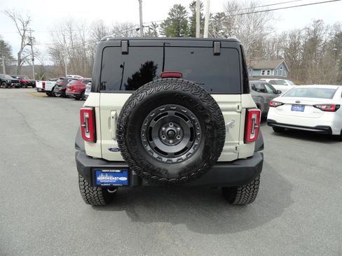 Used 2025 Ford Bronco Outer Banks w/ Sasquatch Package image 6