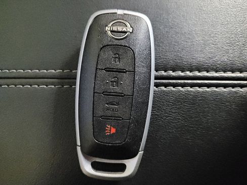 Used 2025 Nissan Sentra SV image 32