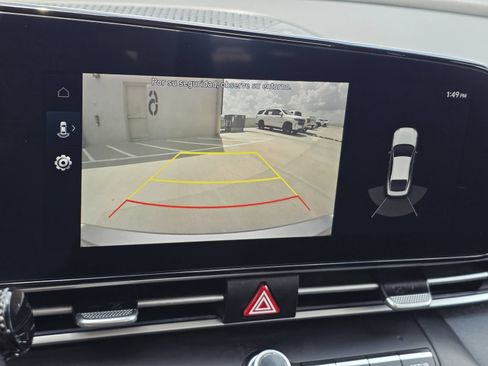 Used 2023 Hyundai Elantra Limited FWD image 23
