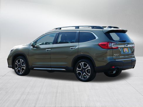 Used 2023 Subaru Ascent Touring AWD/4WD image 5