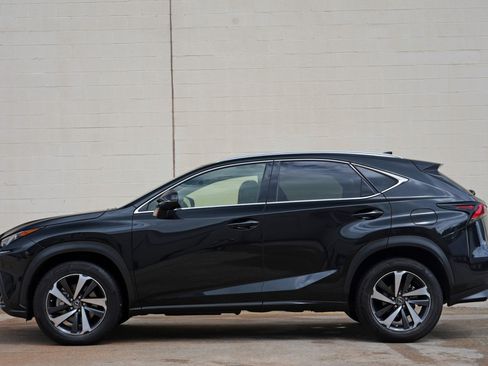 Used 2020 Lexus NX 300 FWD w/ Comfort Package image 7