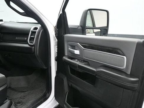 Used 2023 RAM 2500 Big Horn w/ Level 1 Equipment Group AWD/4WD image 14