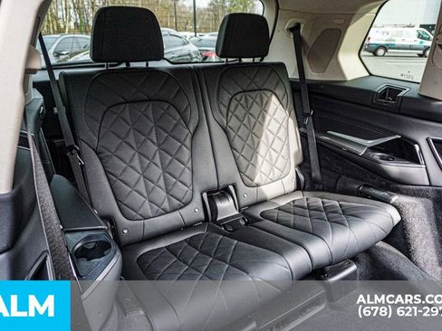 Used 2024 BMW X7 xDrive40i image 23