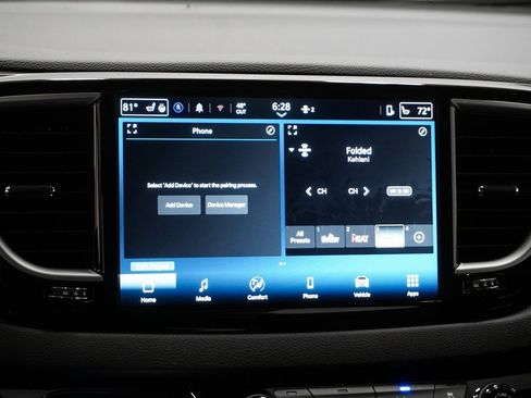 New 2026 Chrysler Voyager LX image 23