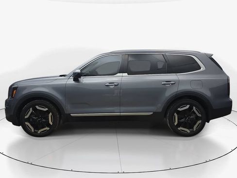 Used 2024 Kia Telluride EX FWD image 9
