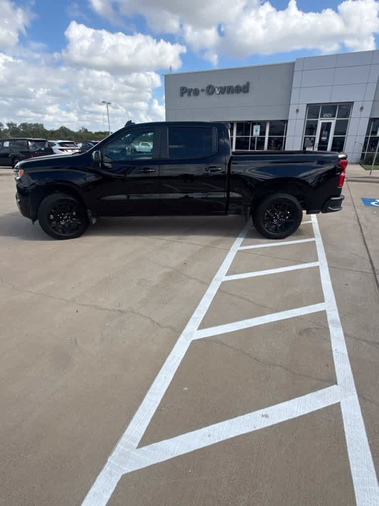 Used 2024 Chevrolet Silverado 1500 RST AWD/4WD image 4