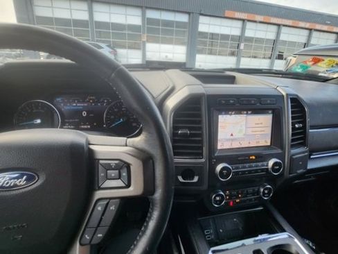 Used 2019 Ford Expedition XLT w/ Equipment Group 202A image 10