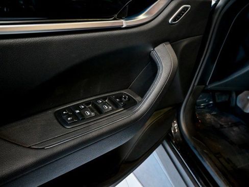 Used 2022 Maserati Levante GT image 17