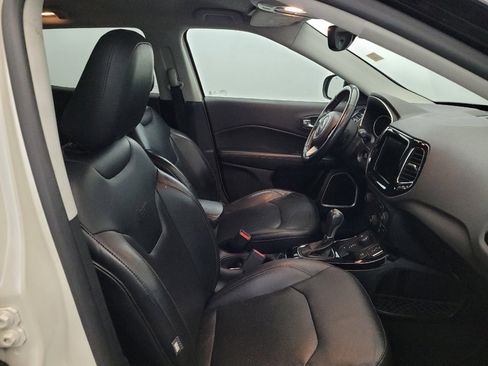 Used 2018 Jeep Compass Limited AWD/4WD image 21