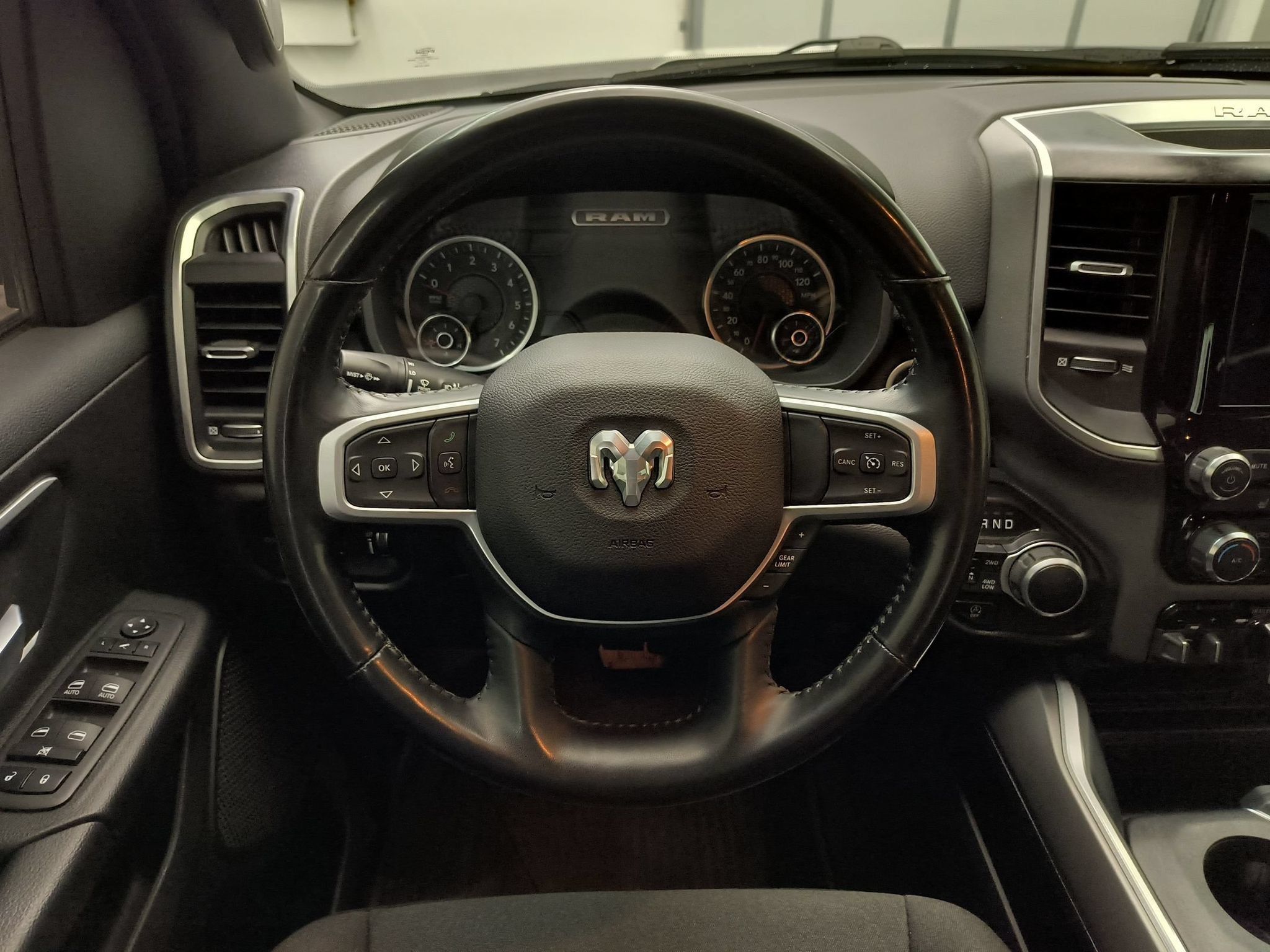 Used 2022 RAM 1500 Lone Star AWD/4WD image 27