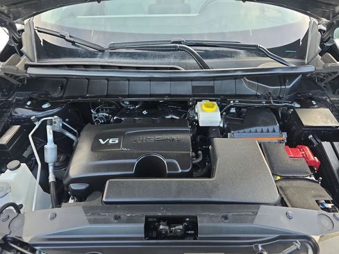 Used 2024 Nissan Pathfinder SL image 18