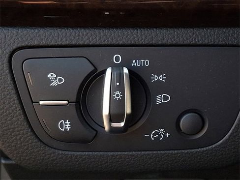 Used 2019 Audi Q5 2.0T Premium Plus w/ Premium Plus Package image 27