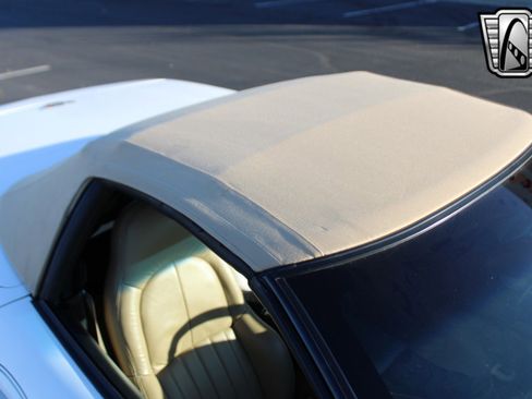 Used 1998 Chevrolet Corvette Convertible image 26