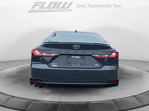 Used 2026 Toyota Camry SE FWD image 8