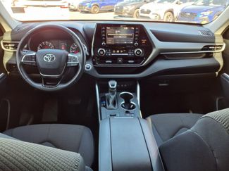 Used 2020 Toyota Highlander L video 2