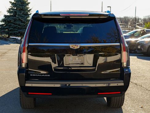 Used 2020 Cadillac Escalade ESV Luxury image 6