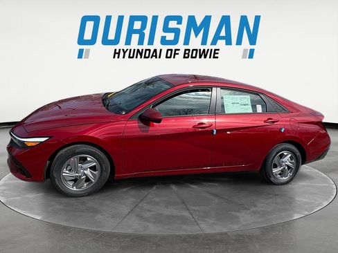 New 2026 Hyundai Elantra SE w/ Cargo Package FWD image 3