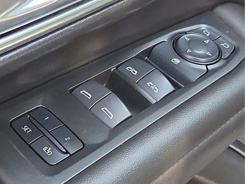 Used 2024 Chevrolet Tahoe LT RWD image 14