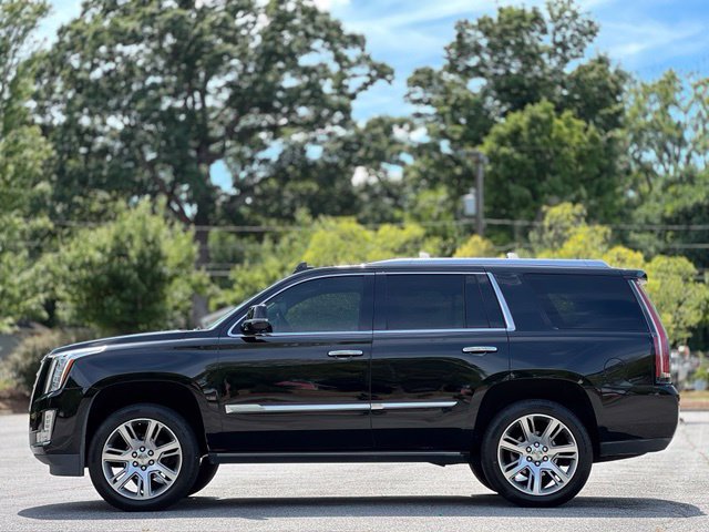 Used 2016 Cadillac Escalade Premium AWD/4WD image 8