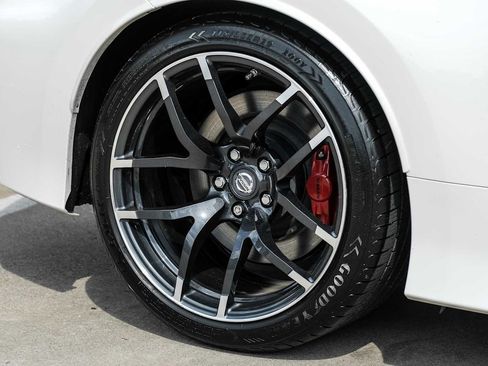 Used 2020 Nissan 370Z NISMO RWD image 60