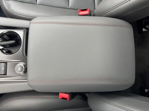 New 2026 Ford Explorer Active w/ Active Comfort Package image 31