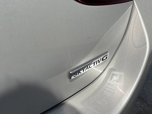 Used 2024 MAZDA MAZDA3 s FWD image 33
