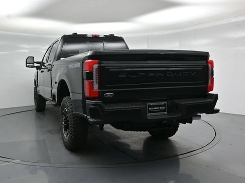 New 2026 Ford F250 Platinum w/ Tremor Off-Road Package AWD/4WD image 30