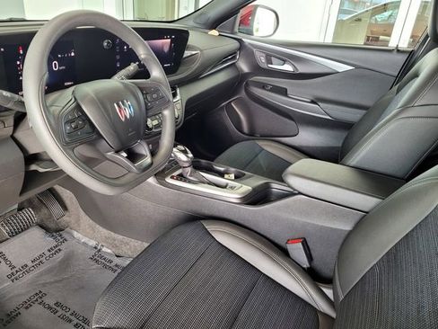 Used 2024 Buick Envista Preferred w/ Convenience II Package image 11