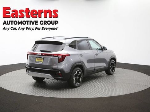 Used 2024 Kia Seltos EX AWD/4WD image 42