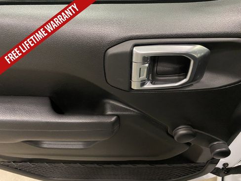 Used 2024 Jeep Wrangler Unlimited Sport AWD/4WD image 24