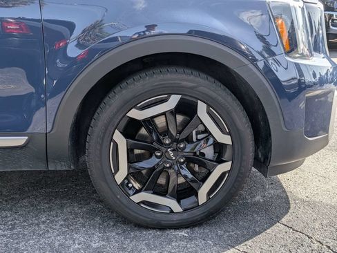 Used 2023 Kia Telluride S w/ S Sunroof Package FWD image 12
