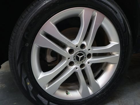 Used 2018 Mercedes-Benz GLA 250 image 30