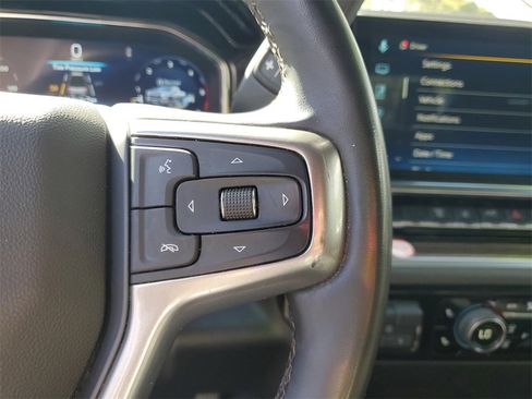 Used 2025 Chevrolet Silverado 2500 LT w/ Convenience Package image 20