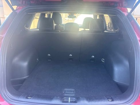Used 2024 Jeep Compass Latitude AWD/4WD image 14