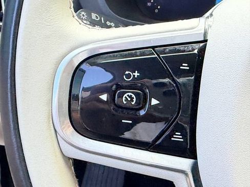 Used 2023 Volvo XC60 B5 Plus w/ Protection Package Premier AWD/4WD image 29