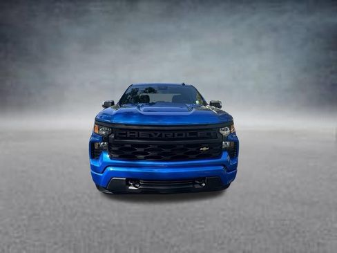 Used 2025 Chevrolet Silverado 1500 Custom RWD image 2