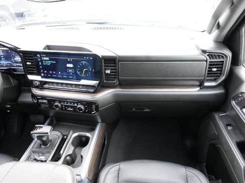 Used 2024 Chevrolet Silverado 1500 RST AWD/4WD image 44