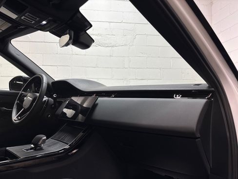 Used 2026 Land Rover Range Rover Evoque S AWD/4WD image 30