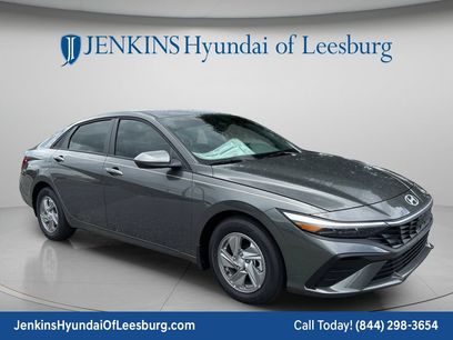 New 2026 Hyundai Elantra SE