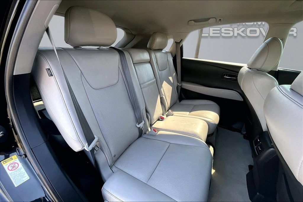 Used 2015 Lexus RX 450h AWD image 27