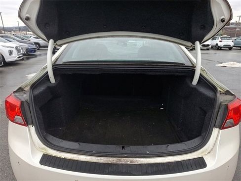 Used 2014 Chevrolet Impala LT w/ Convenience Package image 27