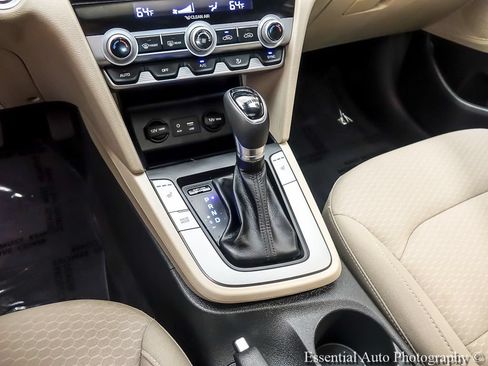 Used 2020 Hyundai Elantra Value Edition FWD image 19