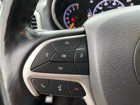 Used 2020 Jeep Grand Cherokee Limited image 18