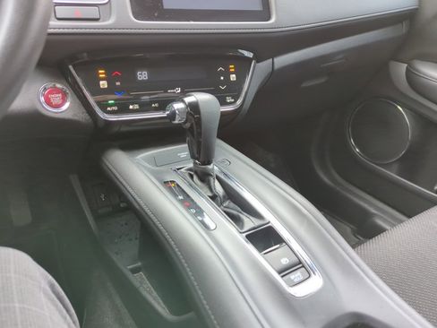 Used 2018 Honda HR-V EX image 21